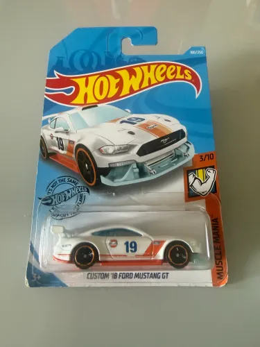 Hot Wheels - Custom Ford Mustang Gulf