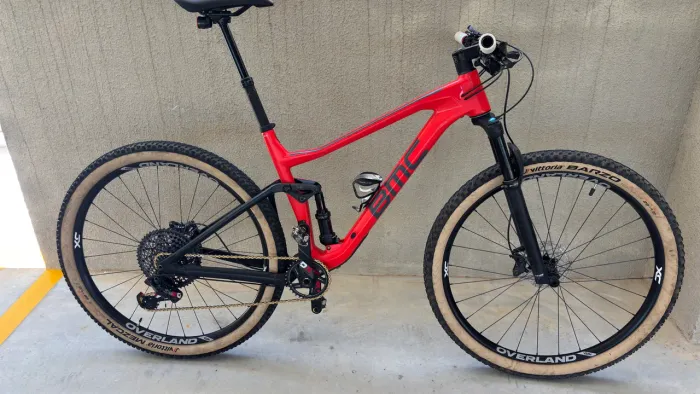 BMC Agonist 02 TWO Tam. L (19)