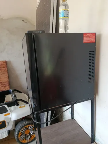 Vendo frigobar novo usado apenas 2-3 vezes