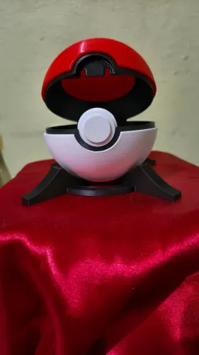 Pokebola feita em impressão 3d