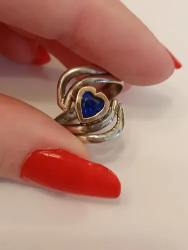 Anel prata 925 filetes ouro 18k heart safira azul aro 18