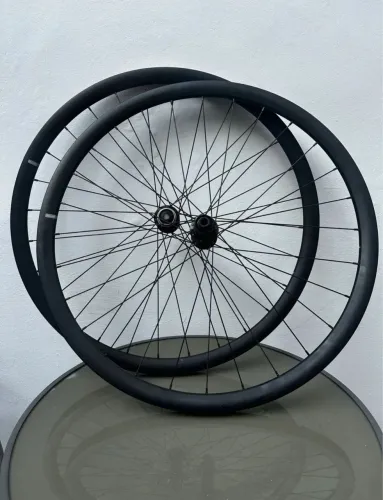 Par de rodas shimano - 700 - Speed - 11v