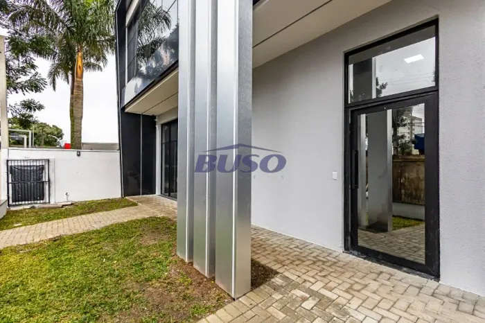 Sala comercial 02 para locação no Novo Mundo