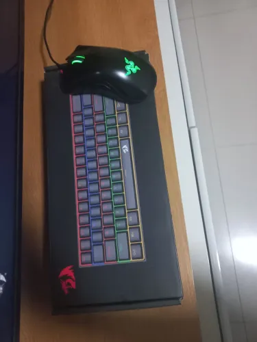 Teclado e mouse gamer