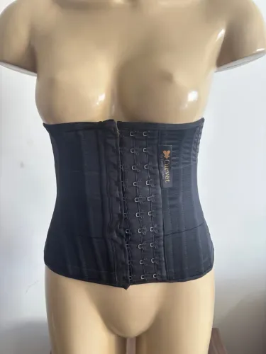 Curvet by ferrer corsets novo pp