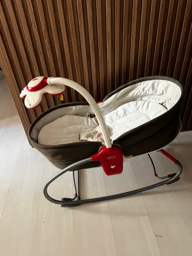 Oportunidade Cadeira e Moisés Bebê Tiny Love com Vibração e Música