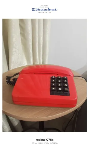 Aparelho telefônico retrô