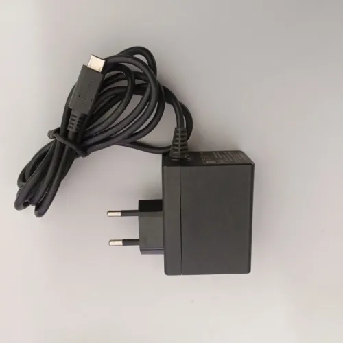 Vendo Fonte para Nintendo Switch Original Nacional Semi novo