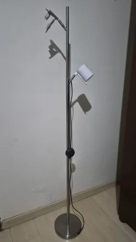 Luminária de Piso