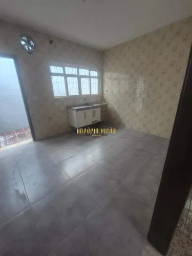 Casa para Alugar de 3 Quartos sendo 1 Suíte no Bairro Jardim Saúde em Suzano- SP