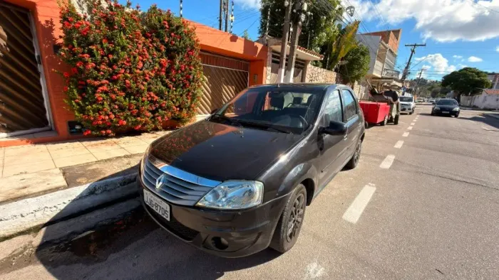 Renault Logan Expression Hi-flex 1.6 8V 4P 2011