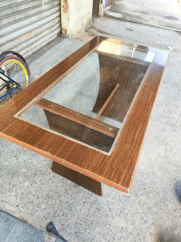 Mesa de Centro Retangular com Tampo de Vidro