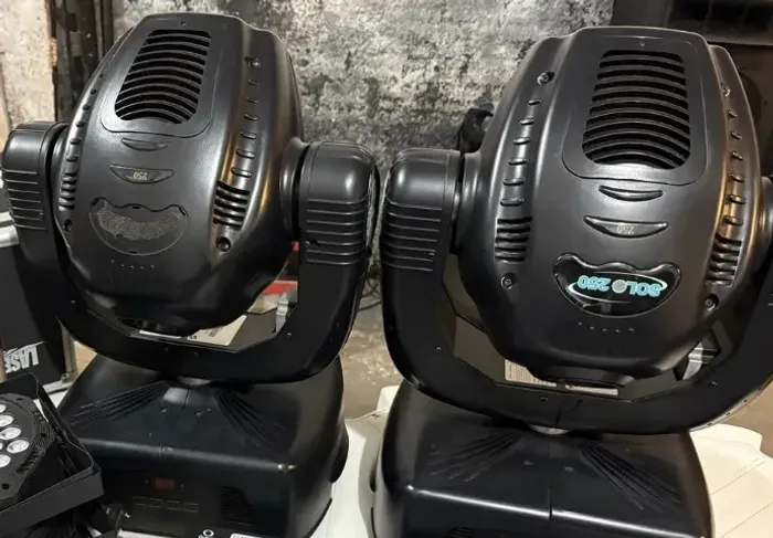 Par de moving head Solo 250w