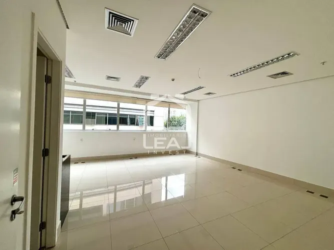 Conjunto de 35m² comercial para locação com 1 Vaga de garagem na Vila Andrade | Zona Sul d