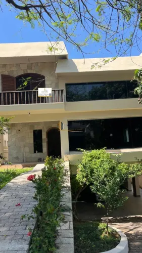 Linda casa locação Residencial 3 - 4 dormitórios + 6 vagas