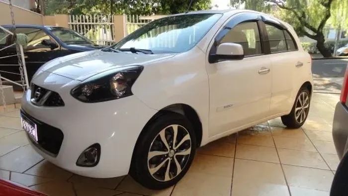 Nissan March SL 1.6 16V Flex Fuel 5P 2016