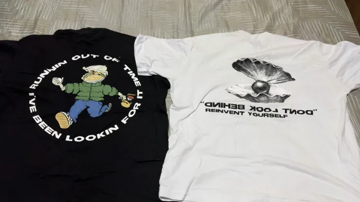 Duas camisas boxy