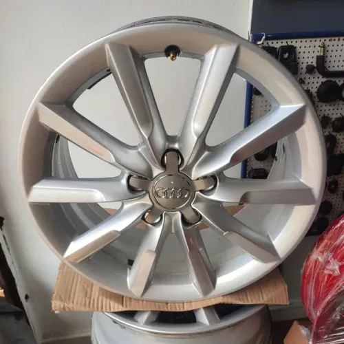 Rodas de AUDI Q3 2013