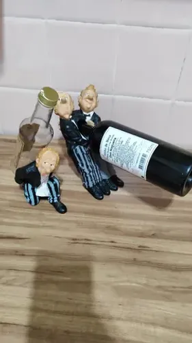 2 Suporte garrafas em resina
