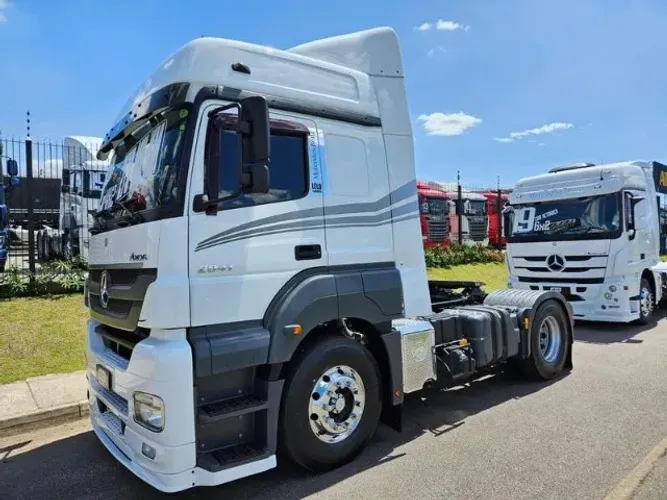Mercedes Benz Axor 2041 4x2 Ano 22 Automático único dono 270 mil km rodados