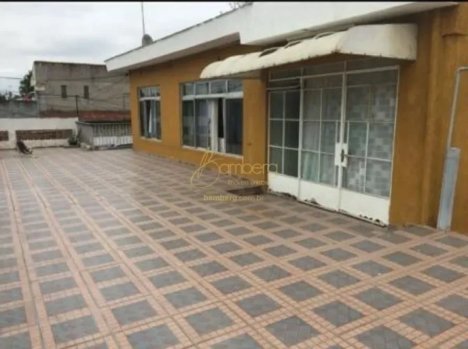 EXCELENTE IMÓVEL NA CIDADE DUTRA. ÓTIMO PARA COMÉRCIO À POUCOS METROS DO SONDA SUPERMERCAD
