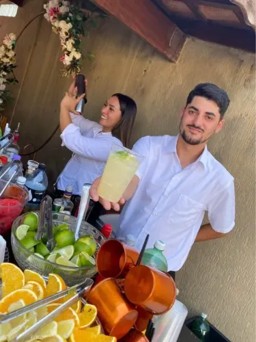 Serviço de Bar e Drinks para Aniversários - Faça sua Festa Memorável!