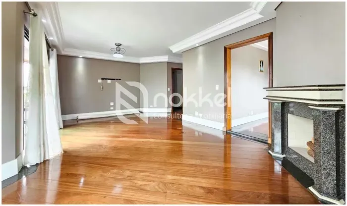 Apartamento com 200 m², 4 quartos à venda na Vila Monumento.