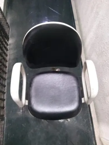 Cadeira Giroflex Polytrop - Couro Sintético