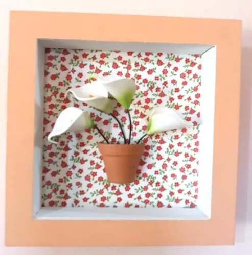 Quadro Moldura Caixa Alta Copo de Leite 25x25cm