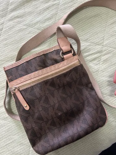 Bolsa Michael Kors Original - Marrom com detalhes em bege