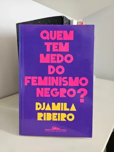 Livro "Quem tem medo do feminismo negro?"