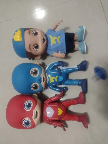 Três bonecos Coleção Luccas Neto