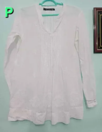 Roupas brancas P/M  femininas 