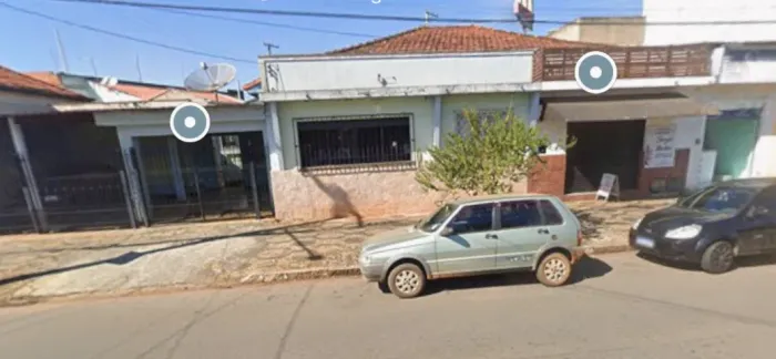 CASA DE 351 M2, COM 24 METROS DE FRENTE,  PARA FINS COMERCIAIS, NO CENTRO DE ITAPETININGA