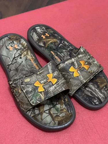 Chinelo Under Armour Camuflado