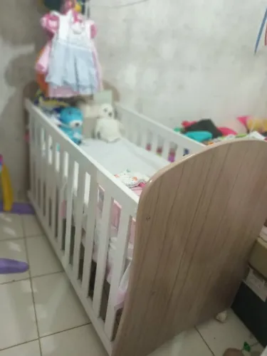 Estou vendendo porque minha bebe não usa mais 