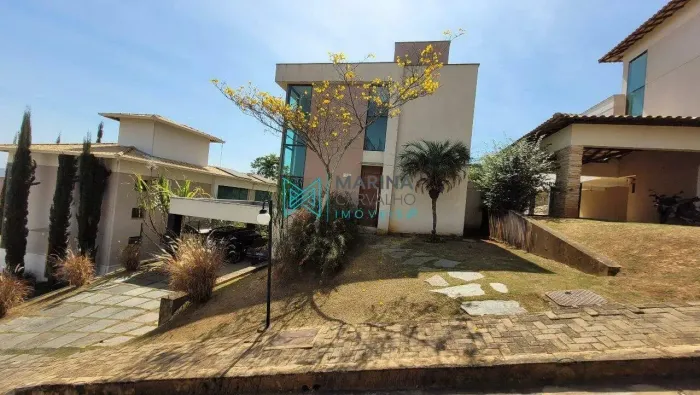 Casa em condomínio à venda, 5 quartos, 2 suítes, 4 vagas, Condomínio Residencial Mediterra