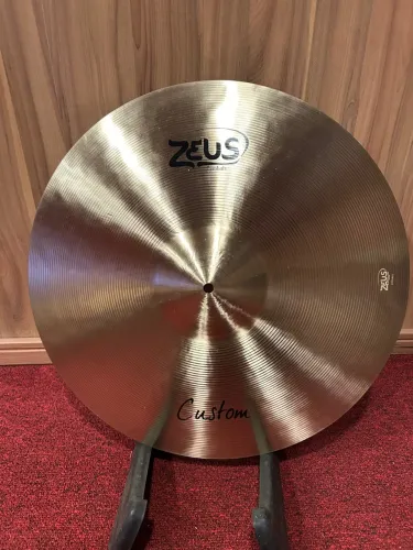 Prato de Bateria Zeus Custom ride 20?