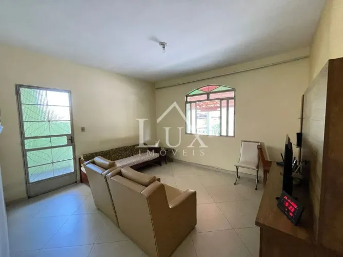 Casa 3 quartos, suíte, Bairro Inconfidência.