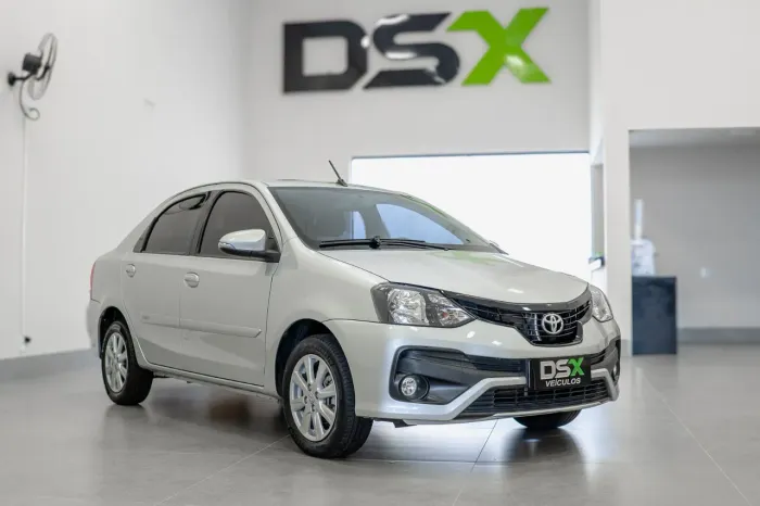 Toyota Etios X Plus Sedan 1.5 Flex 16V 4P Mec. 2019