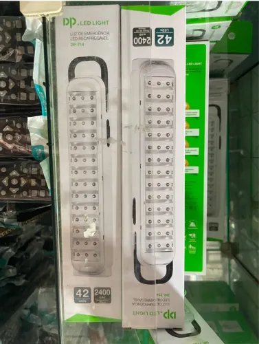 Luminária De Emergência 42leds Recarregável Dp-714