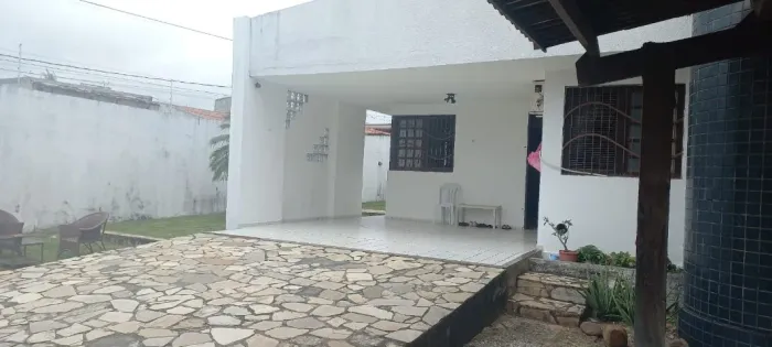 Casa em Capim Macio próxima ao Sal e Brasa