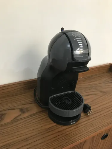 Cafeteira NESCAFÉ®? Dolce Gusto Mini Me Mini Me Preta 220v