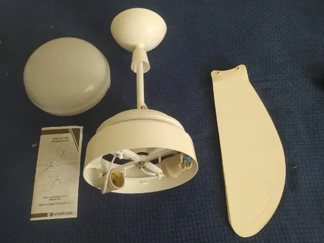 Ventilador de teto Ventisol Modelo Fênix com defeito
