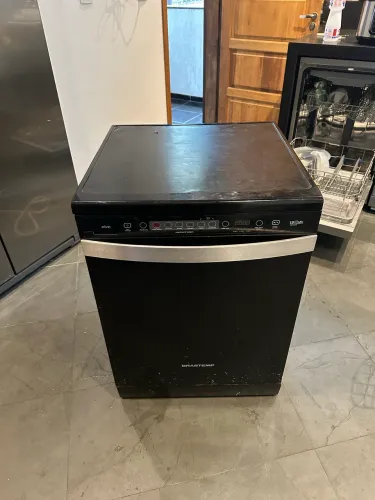 Máquina lava louça COM DEFEITO BRASTEMP 14 kg