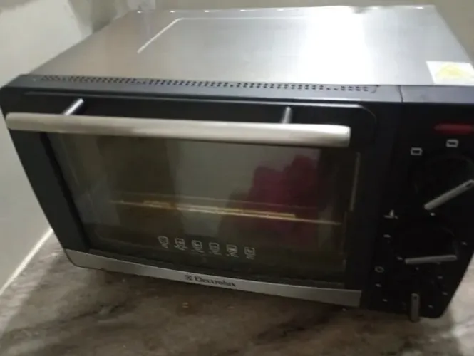 Forninho Electrolux 20 litros R$250