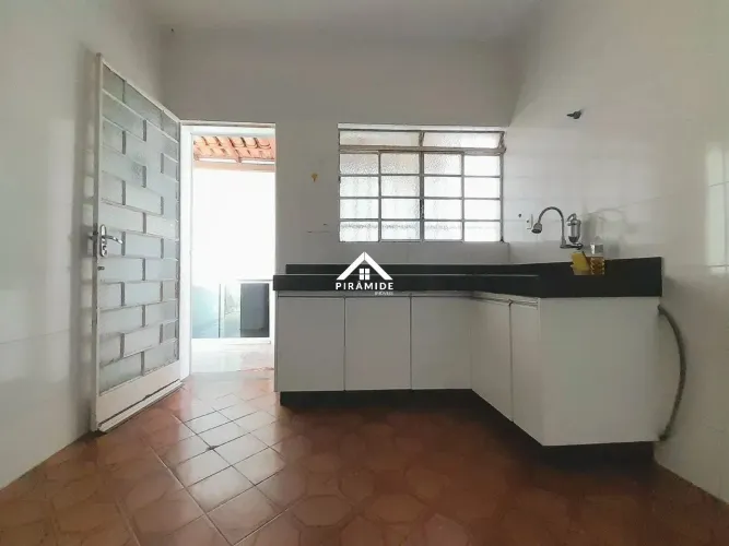 CASA para LOCAÇÃO no Santa Branca