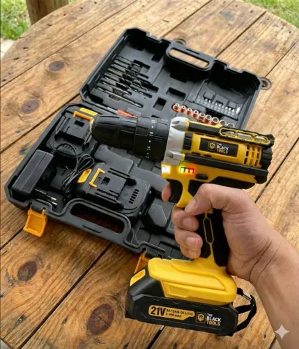 Furadeira de impacto com 2 baterias 21V - The Black tools - com maleta completa