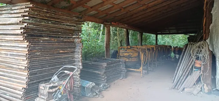 Betoneira e andaime sem taxa de entrega