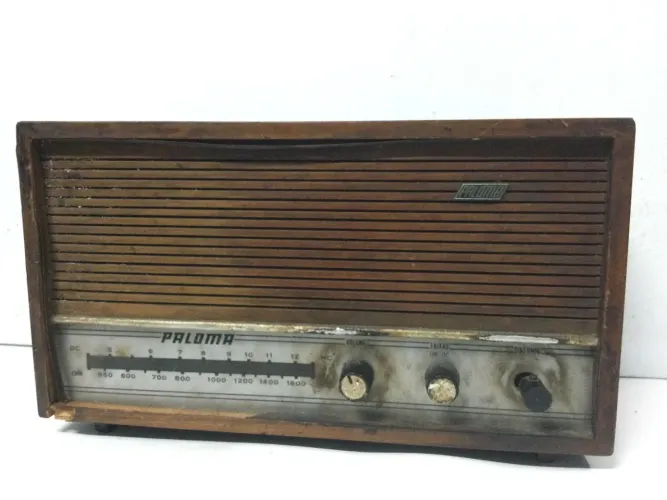 Rádio antigo
